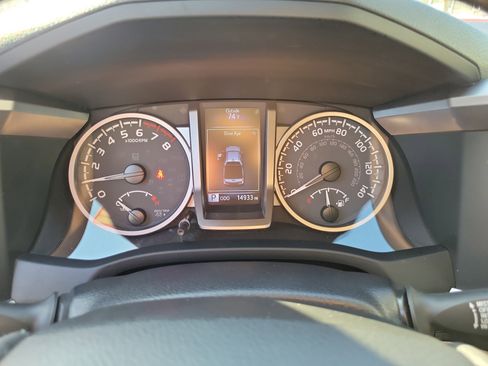 Used 2023 Toyota Tacoma SR5 image 15