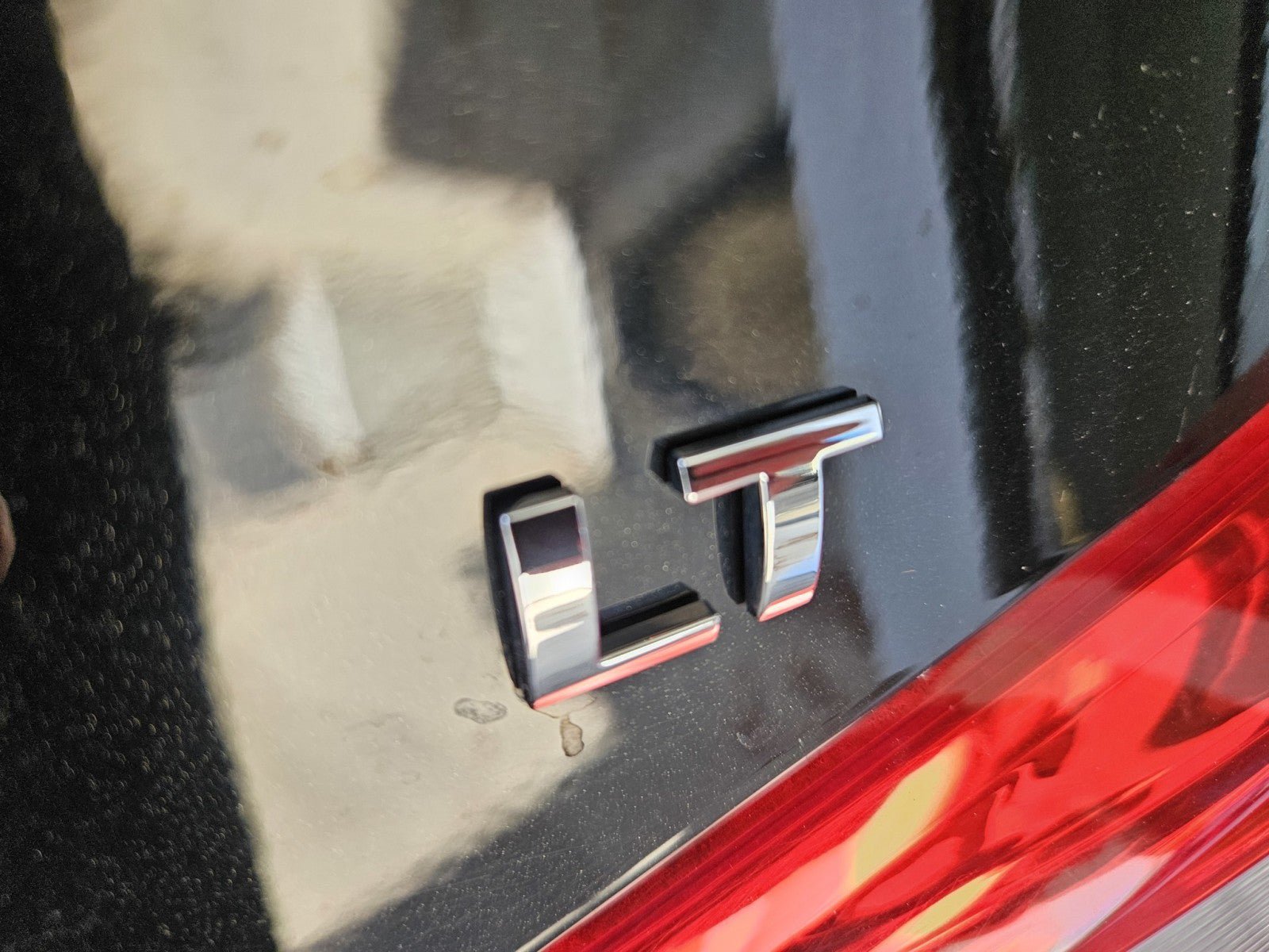 Used 2016 Chevrolet Cruze LT w/ Convenience Package FWD image 29
