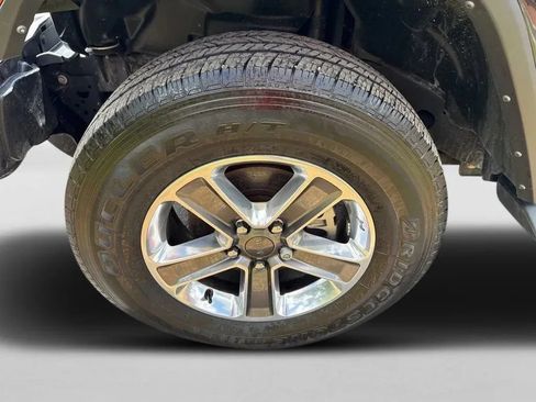 Used 2021 Jeep Wrangler Unlimited Sahara AWD/4WD image 12