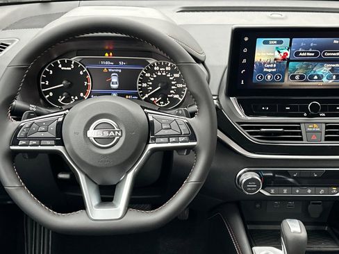 New 2025 Nissan Altima 2.5 SR image 14