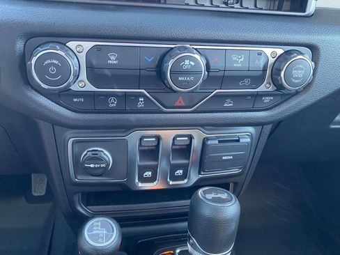 New 2026 Jeep Wrangler Sport AWD/4WD image 9