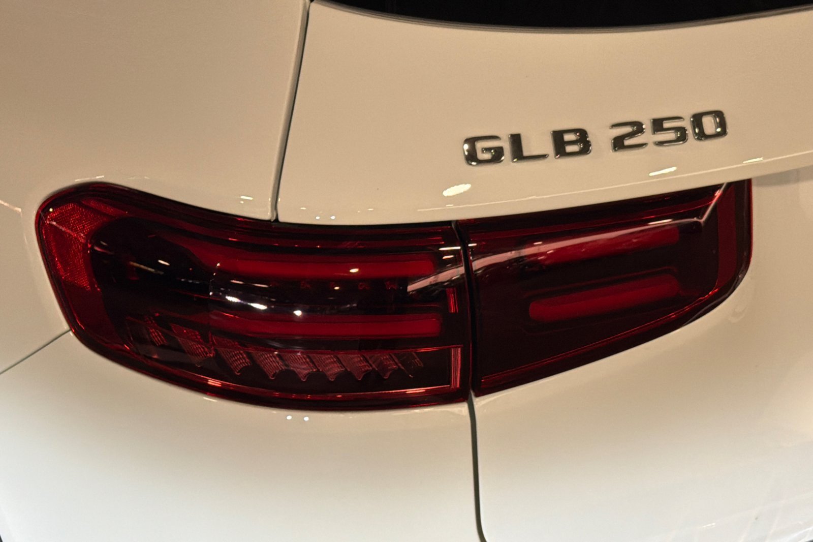 New 2026 Mercedes-Benz GLB 250 image 25