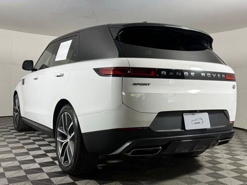 Used 2023 Land Rover Range Rover Sport SE image 4