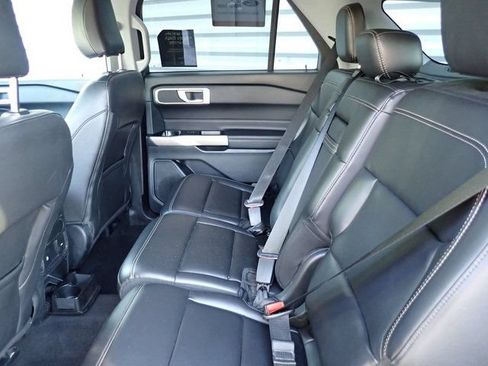 Certified 2023 Ford Explorer XLT w/ Equipment Group 202A AWD/4WD image 20