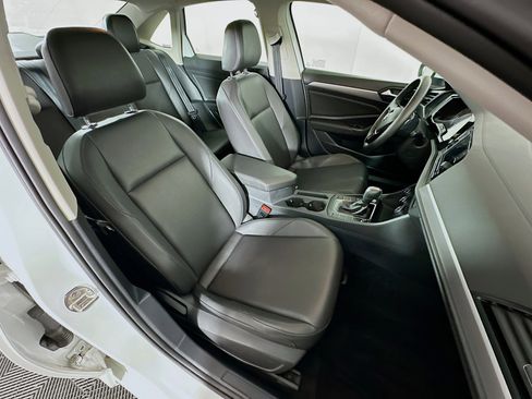 Used 2020 Volkswagen Jetta SE image 30