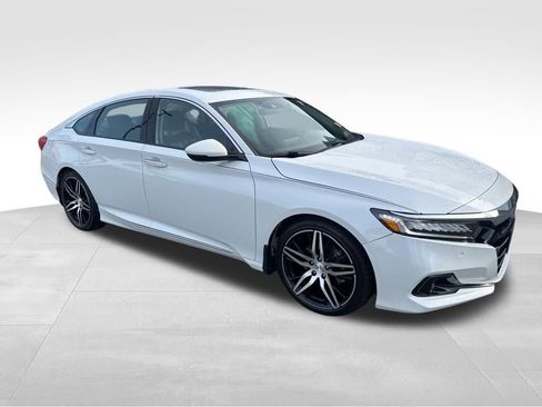 Used 2021 Honda Accord Touring image 7
