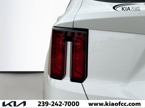 New 2026 Kia Sorento LX image 10