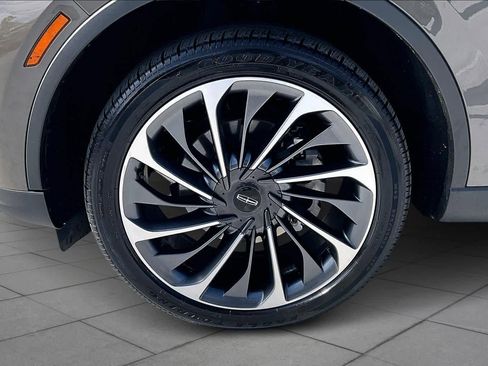 Used 2025 Lincoln Aviator Reserve w/ Equipment Group 201A image 10