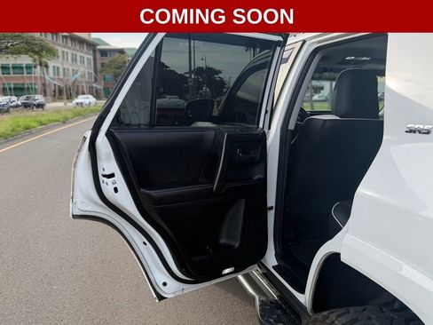 Used 2016 Toyota 4Runner SR5 image 17