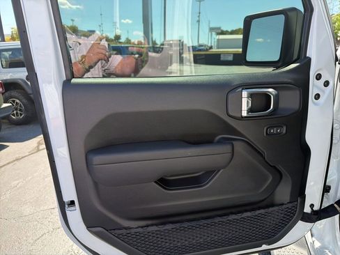 New 2026 Jeep Wrangler Unlimited Sport AWD/4WD image 23