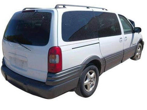 Used 2004 Pontiac Montana Extended w/ Climate Package FWD image 5
