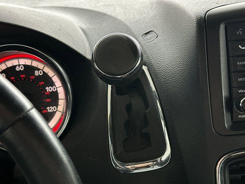 Used 2019 Dodge Grand Caravan SXT image 20