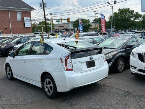Used 2013 Toyota Prius Two FWD image 4