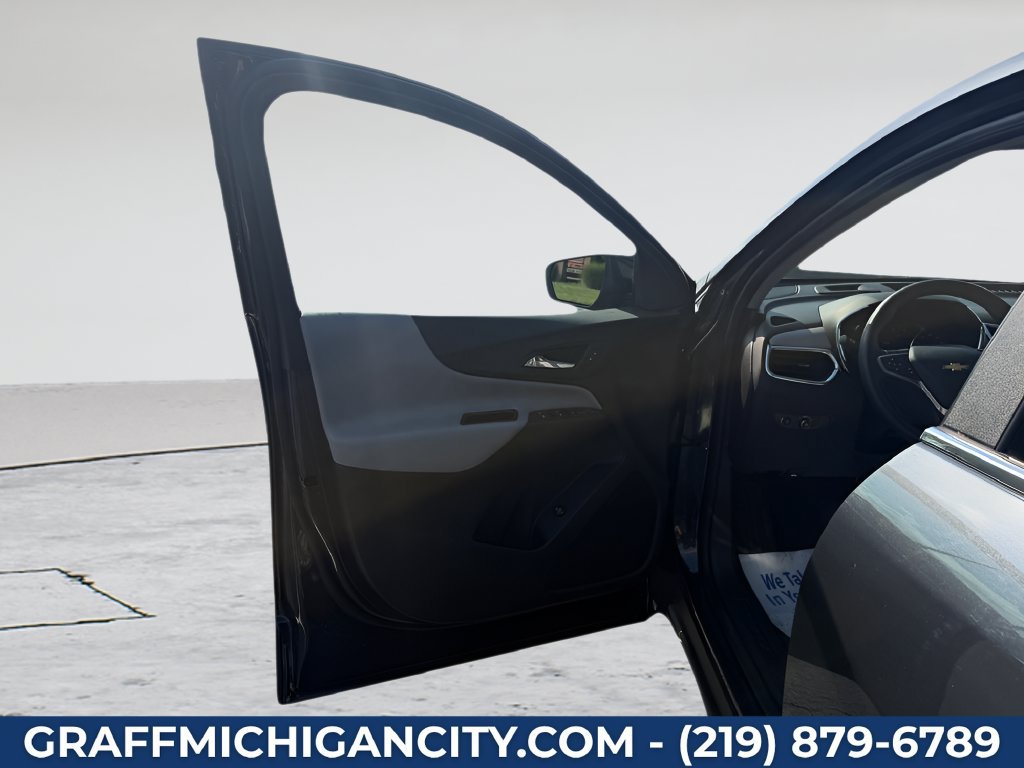 Used 2023 Chevrolet Equinox LT w/ Driver Convenience Package AWD/4WD image 9