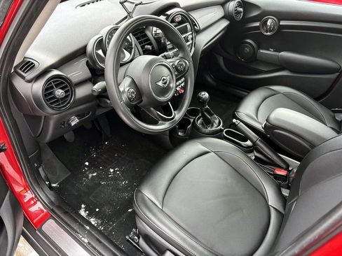 Used 2015 MINI Cooper 4-Door Hardtop image 21