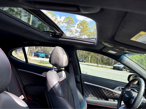 Used 2021 Genesis G70 3.3T w/ Sport Package image 13