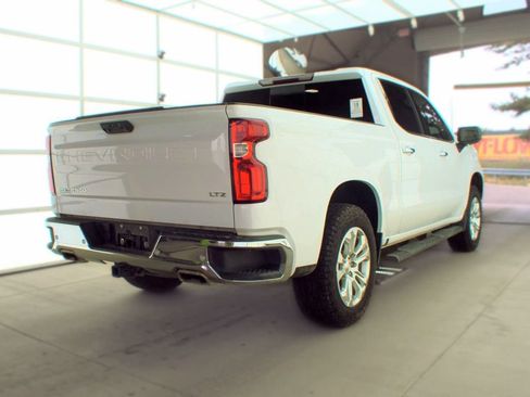 Used 2023 Chevrolet Silverado 1500 LTZ w/ LTZ Convenience Package II AWD/4WD image 2