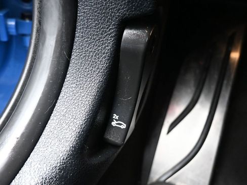 Used 2018 BMW M3 RWD image 28