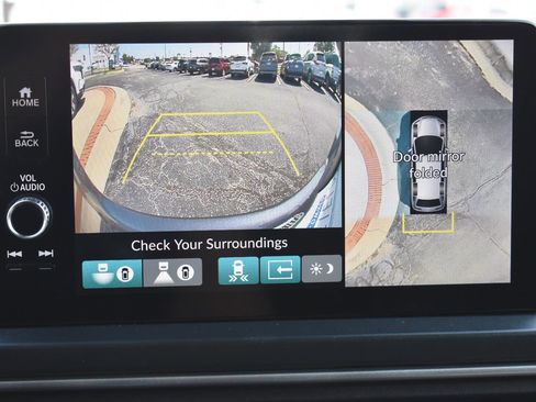 Used 2023 Honda Pilot Elite image 9