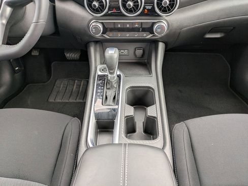 Certified 2022 Nissan Sentra SV FWD image 19