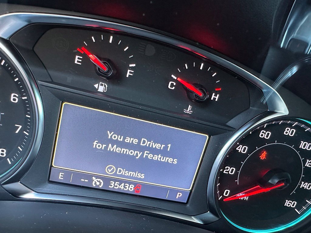 Used 2024 Chevrolet Equinox Premier AWD/4WD image 11
