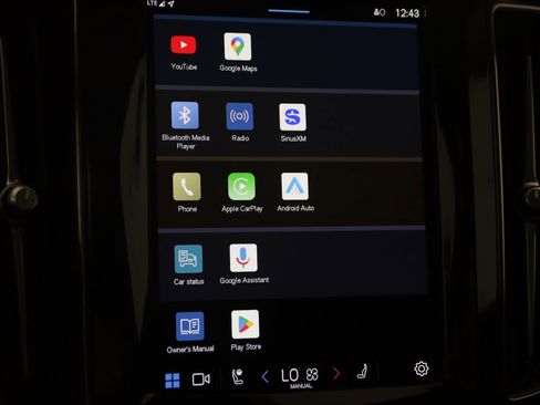 Used 2023 Volvo XC60 B5 Plus w/ Climate Package image 33