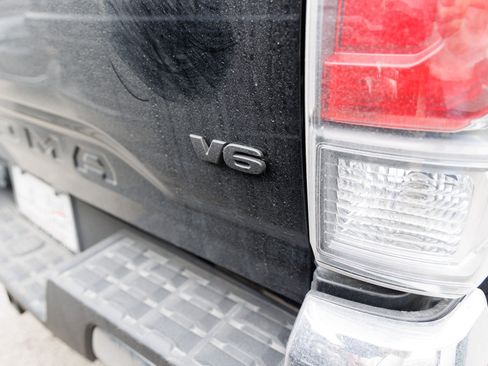 Used 2023 Toyota Tacoma TRD Off-Road image 13