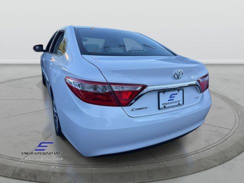 Used 2017 Toyota Camry LE FWD image 7