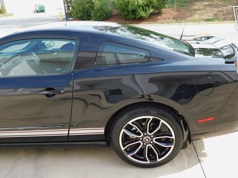 Used 2014 Ford Mustang GT Premium w/ Electronics Package RWD image 16