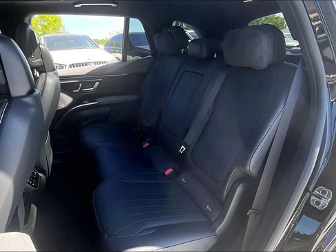 Used 2023 Mercedes-Benz EQS 450+ SUV image 18