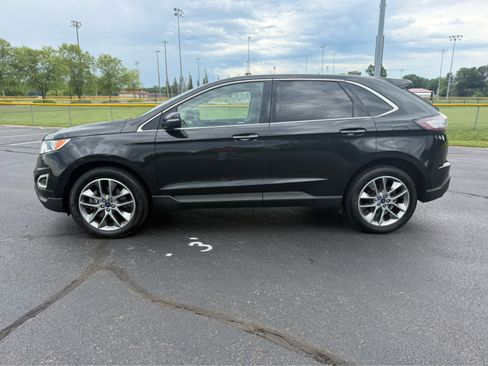 Used 2015 Ford Edge Titanium w/ Equipment Group 302A AWD/4WD image 2