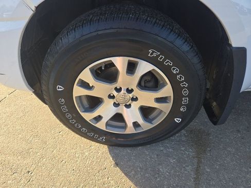 Used 2012 Suzuki Equator Sport AWD/4WD image 30