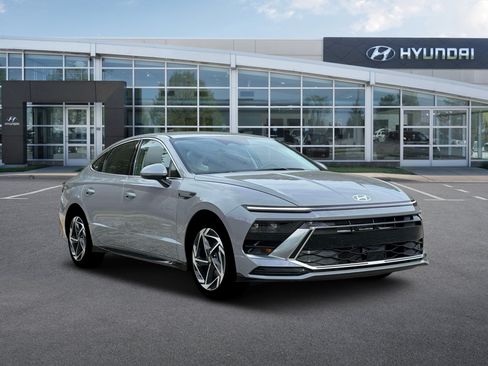 New 2026 Hyundai Sonata SEL FWD image 11