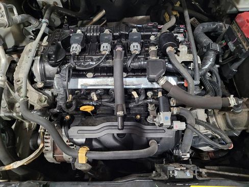 Used 2020 Nissan Versa SV image 30