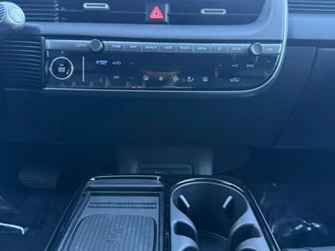 Used 2025 Hyundai Ioniq 5 SEL image 27