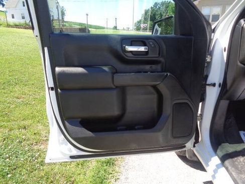 Used 2019 Chevrolet Silverado 1500 W/T w/ Trailering Package AWD/4WD image 11