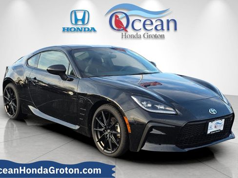 Used 2023 Toyota GR86 Premium w/ ALL Weather Mat Package (TMS) image 1