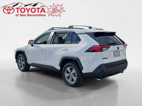 Certified 2022 Toyota RAV4 XLE w/ Convenience Package FWD image 3