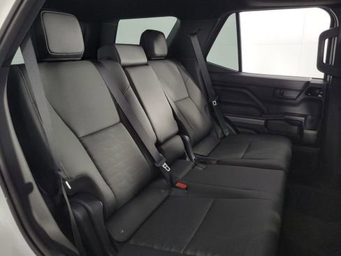 Used 2025 Toyota 4Runner TRD Off-Road Premium image 16