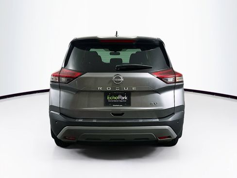 Used 2023 Nissan Rogue SV FWD image 7
