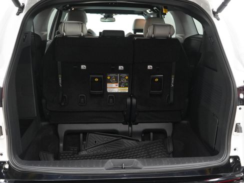 Used 2025 Toyota Sienna XSE AWD/4WD image 18