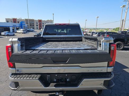 Used 2024 GMC Sierra 2500 Denali Ultimate w/ Max Trailering Package AWD/4WD image 11
