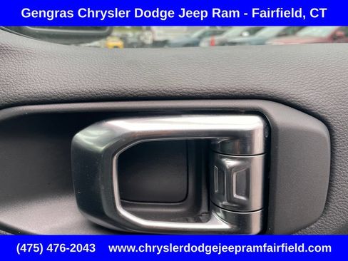 Certified 2025 Jeep Wrangler Unlimited Sahara AWD/4WD image 18