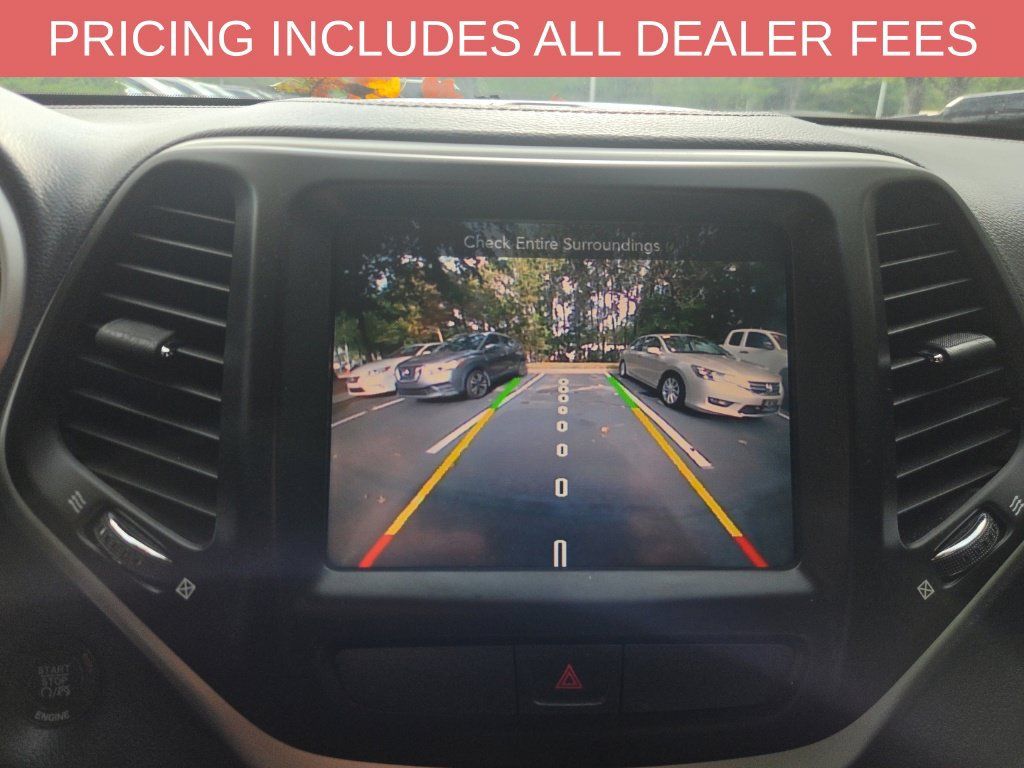 Used 2015 Jeep Cherokee Limited FWD image 9