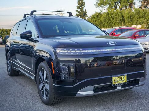 New 2026 Hyundai Ioniq 9 SEL image 3