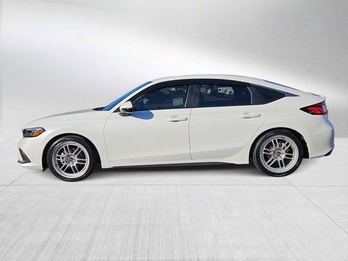 Used 2024 Honda Civic Sport Touring image 5