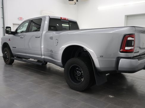 Used 2024 RAM 3500 Big Horn w/ Night Edition AWD/4WD image 6