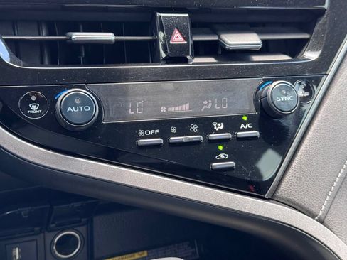 Used 2021 Toyota Camry XSE w/ Navigation Package FWD image 14