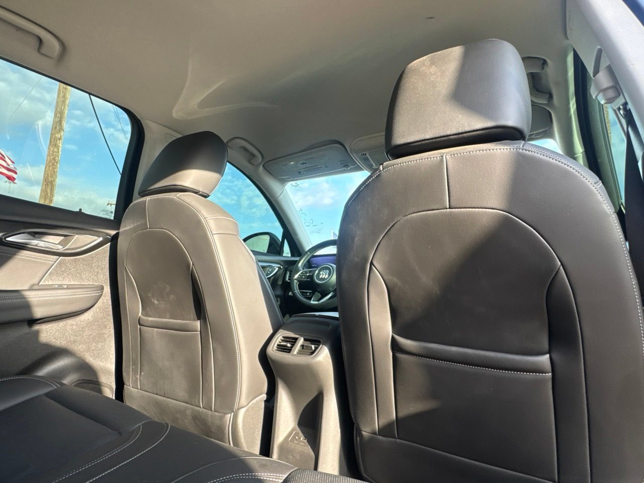 Used 2024 Buick Envision Preferred AWD/4WD image 31