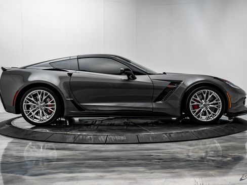 Used 2016 Chevrolet Corvette Z06 w/ 2LZ Preferred Equipment Group image 23